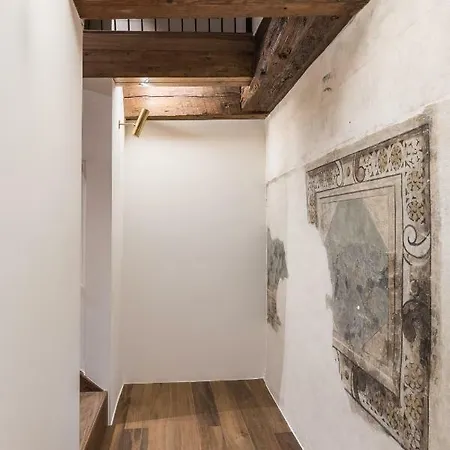 Apartament Saoner Venetian Design *
